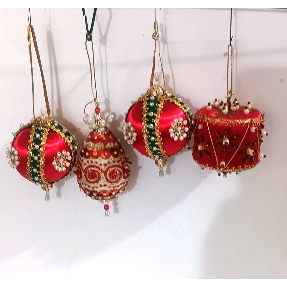 VTG Beaded Push Pin Handmade Christmas Ornaments. Lot of 4. Unique MCM